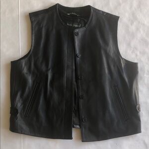 Black Leather Vest Women’s Large Crewneck Moto Western Biker Harve Benard
